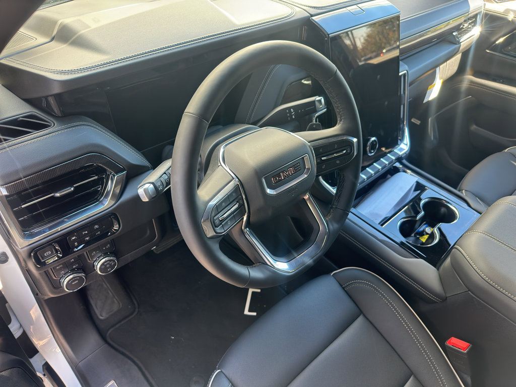 Used 2026 GMC Yukon XL Elevation image 8