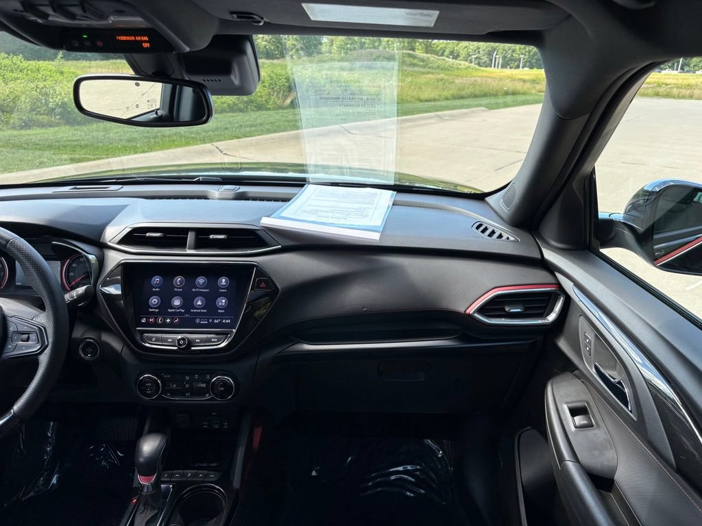 Used 2022 Chevrolet TrailBlazer RS w/ Sun and Liftgate Package AWD/4WD image 36