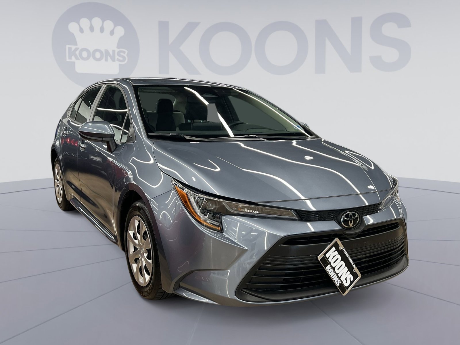 Used 2025 Toyota Corolla LE FWD image 7