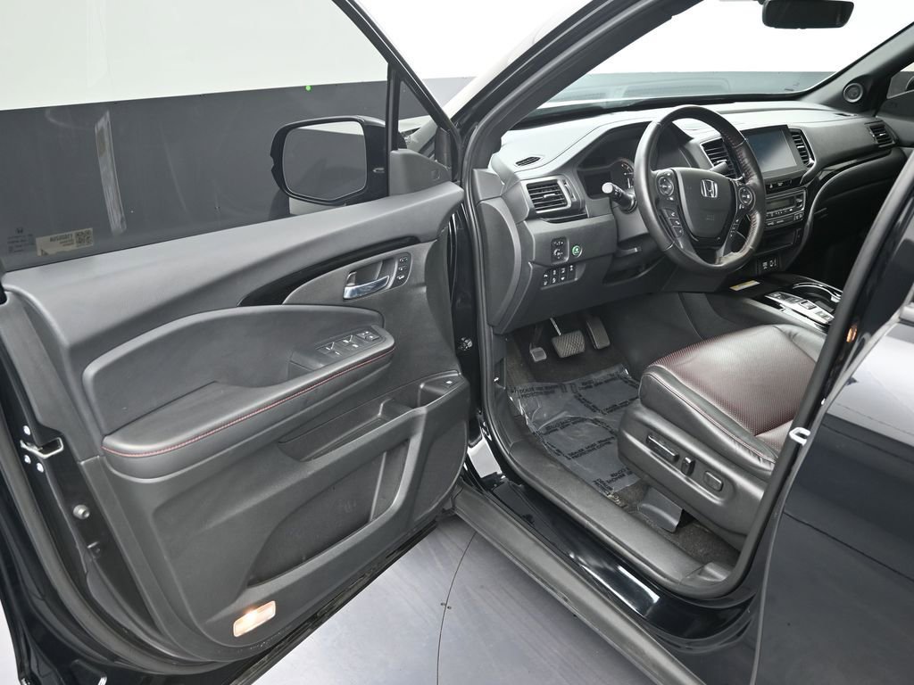 Used 2023 Honda Ridgeline Black Edition image 10