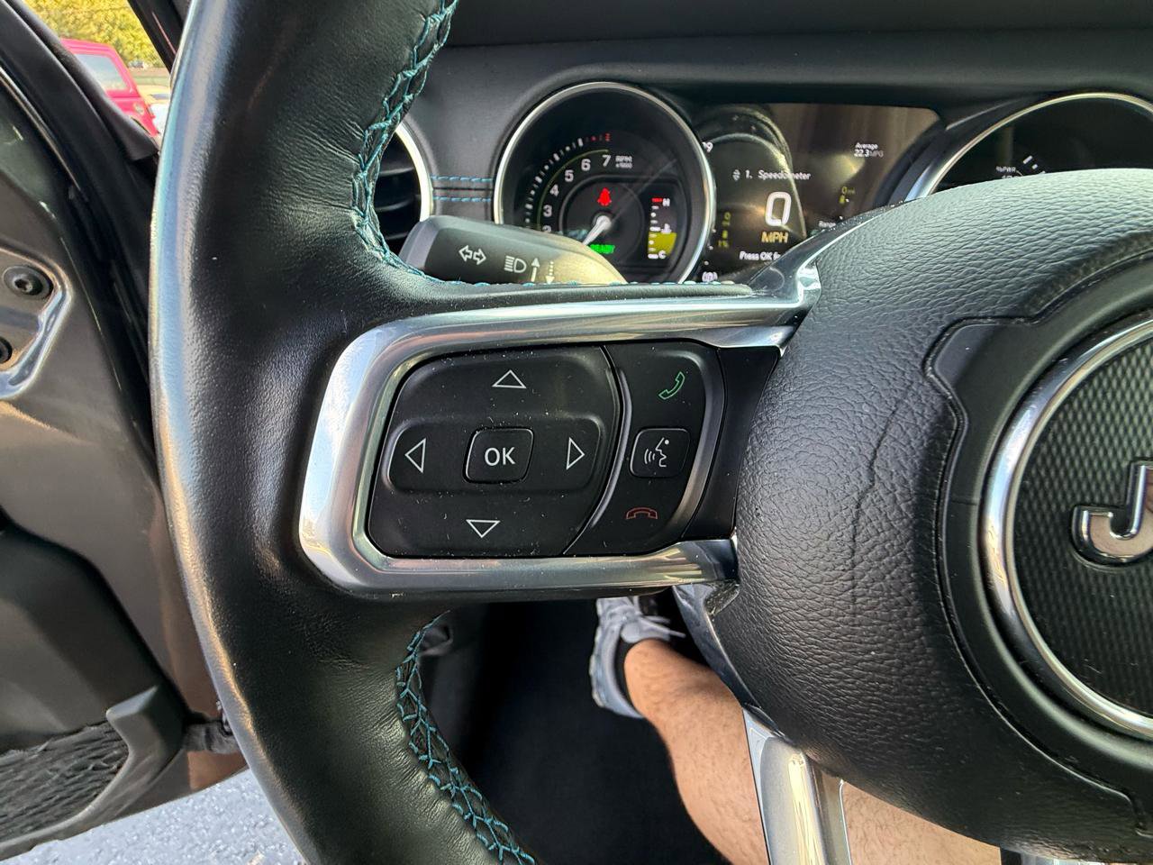 Used 2022 Jeep Wrangler Unlimited Rubicon 4xe w/ Dual Top Group image 19