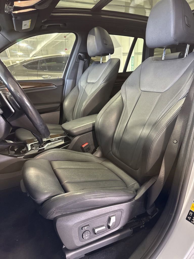 Used 2019 BMW X3 xDrive30i w/ Premium Package AWD/4WD image 12