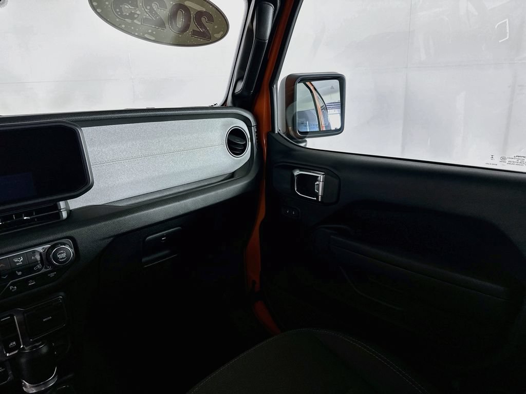 Certified 2025 Jeep Wrangler Sport AWD/4WD image 35
