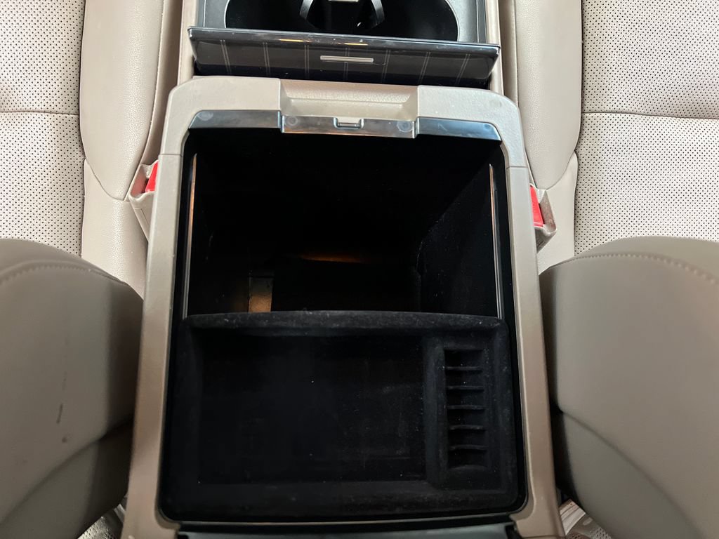 Used 2022 Lexus GX 460 Premium w/ Accessory Package AWD/4WD image 52