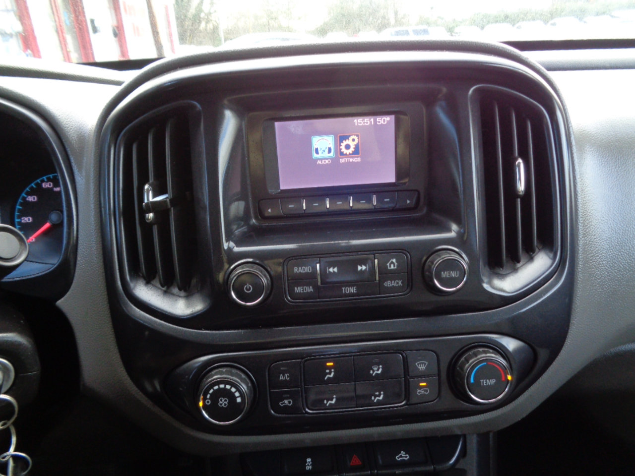 Used 2015 Chevrolet Colorado W/T RWD image 16