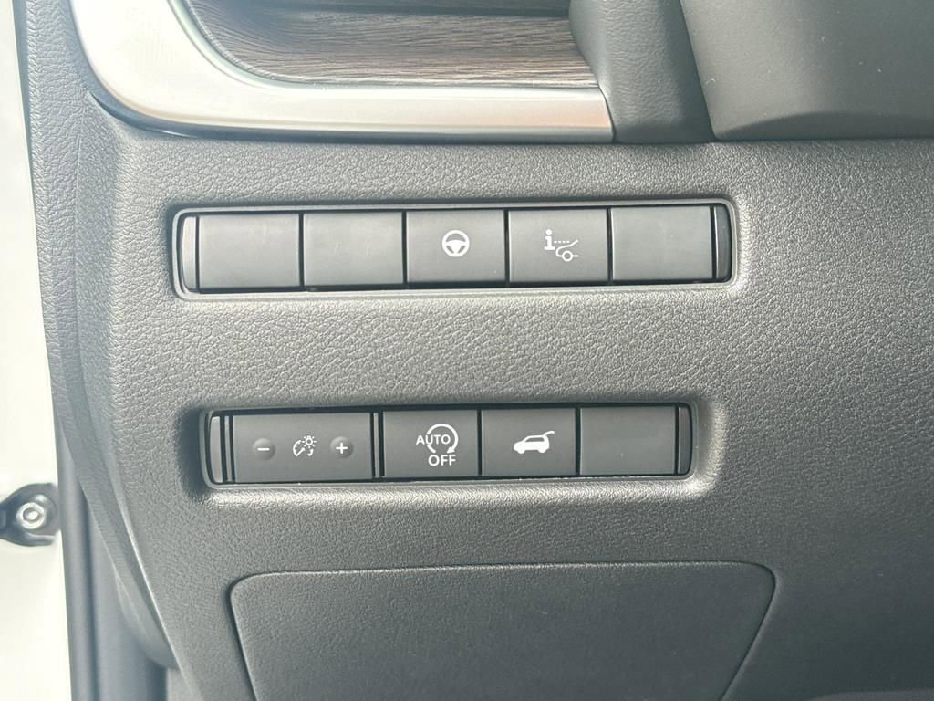 New 2026 Nissan Rogue Platinum image 23