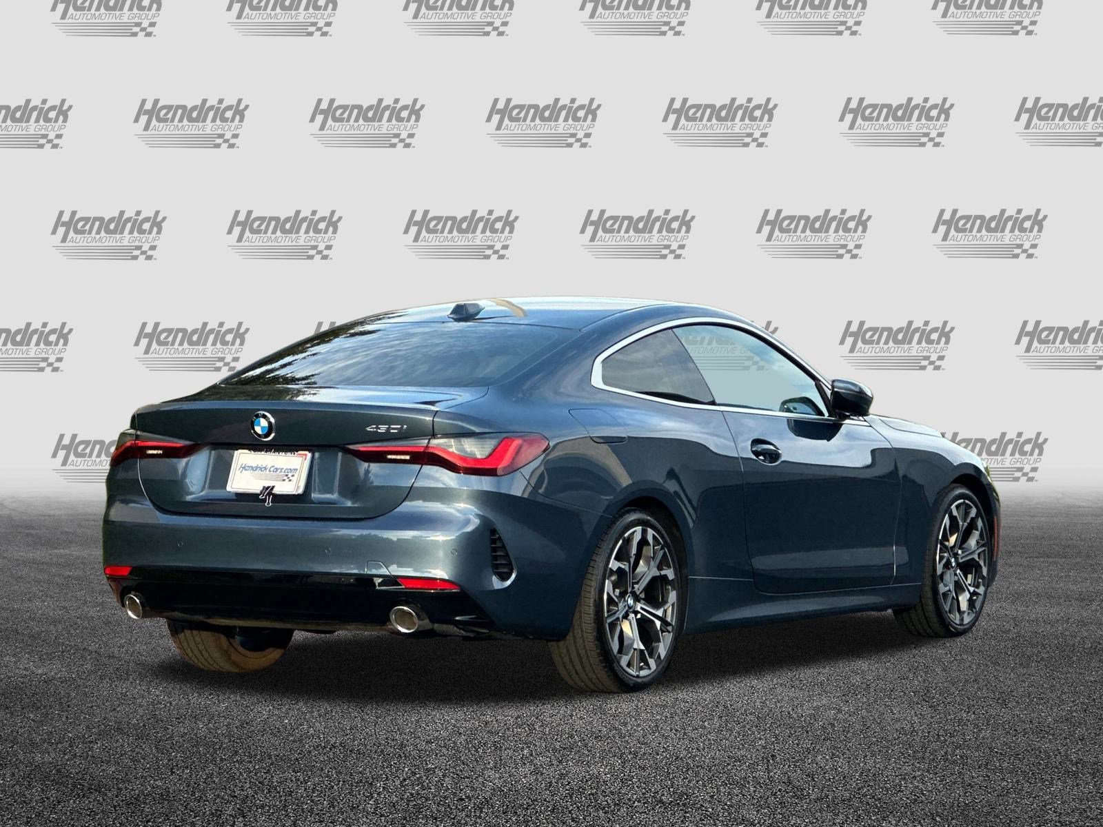 Used 2025 BMW 430i Coupe w/ Convenience Package image 5