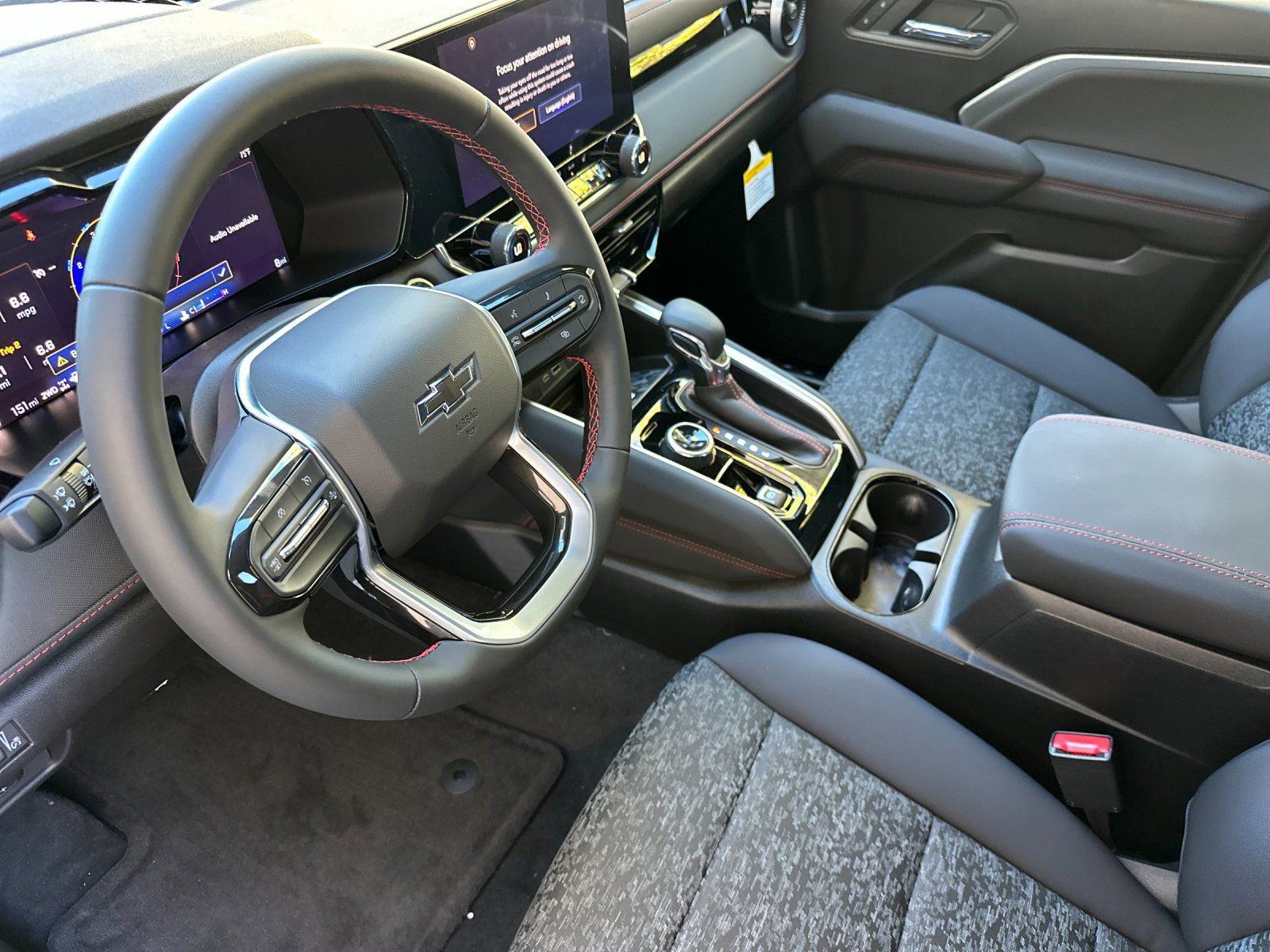 New 2026 Chevrolet Colorado Z71 image 10