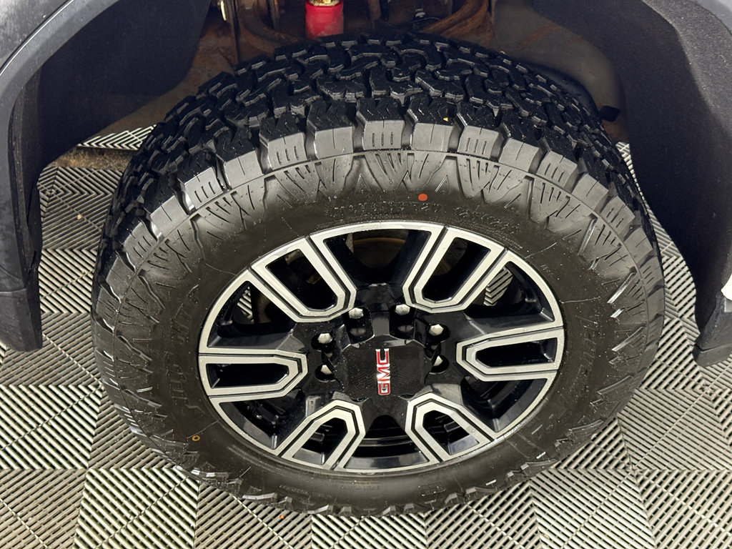 Used 2021 GMC Sierra 3500 AT4 w/ Gooseneck/5TH Wheel Package image 14