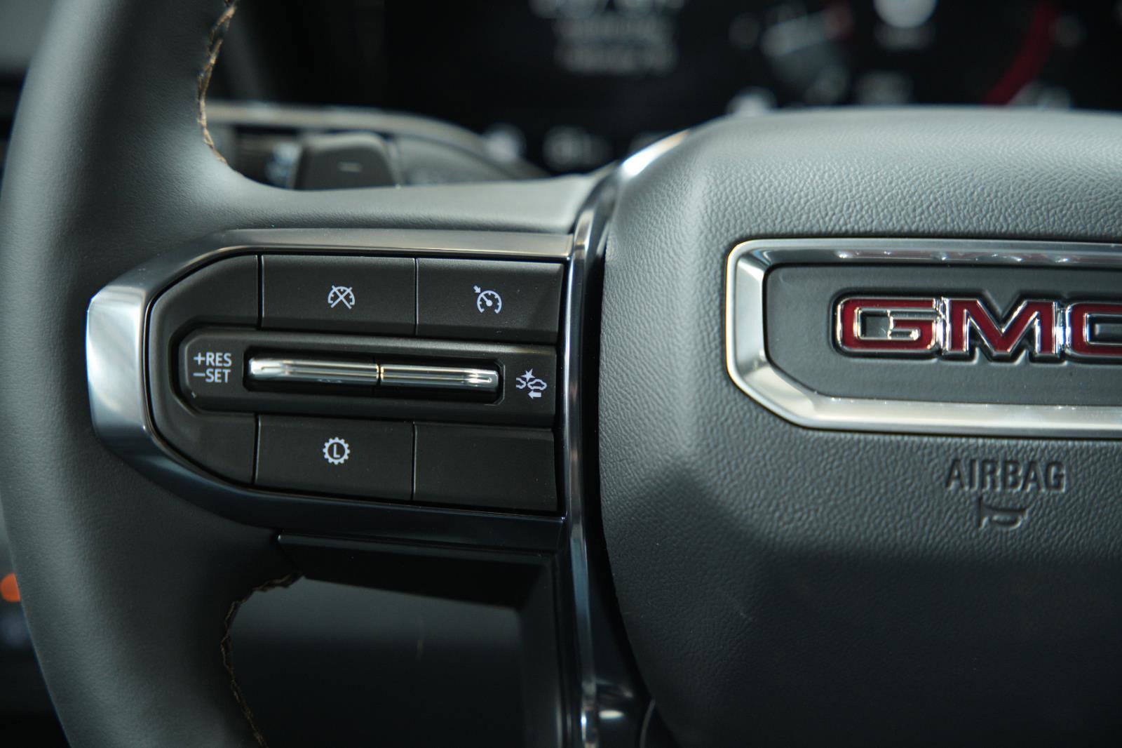 New 2026 GMC Terrain AT4 w/ Convenience Package III image 33