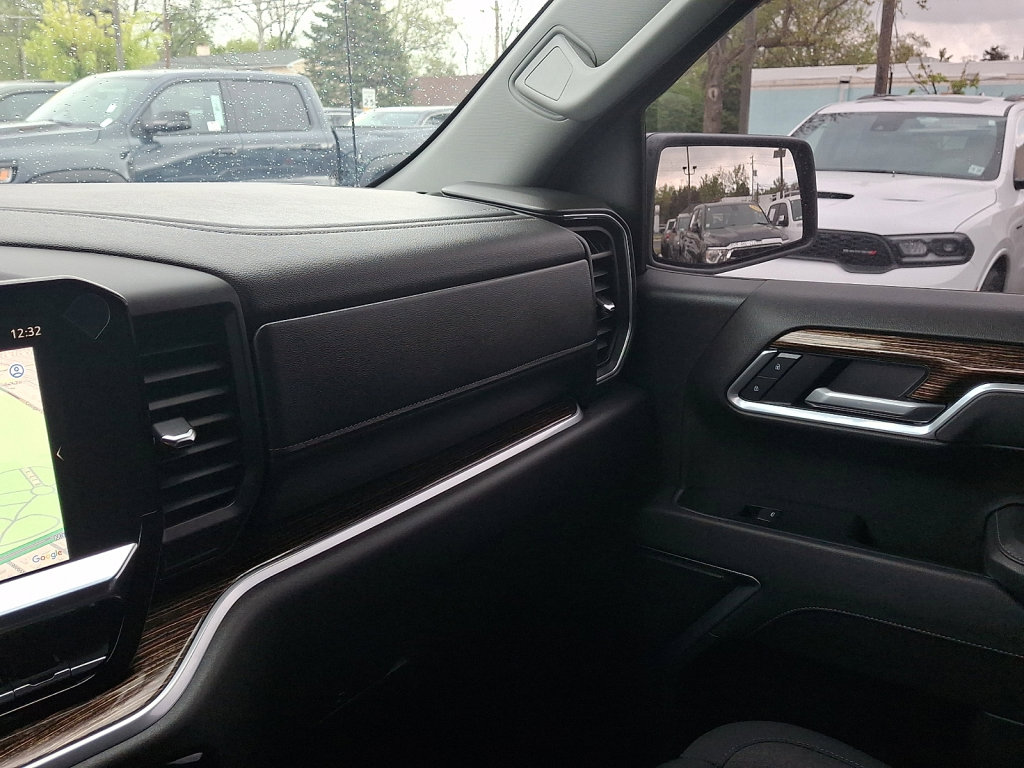Used 2025 GMC Sierra 1500 Elevation AWD/4WD image 31