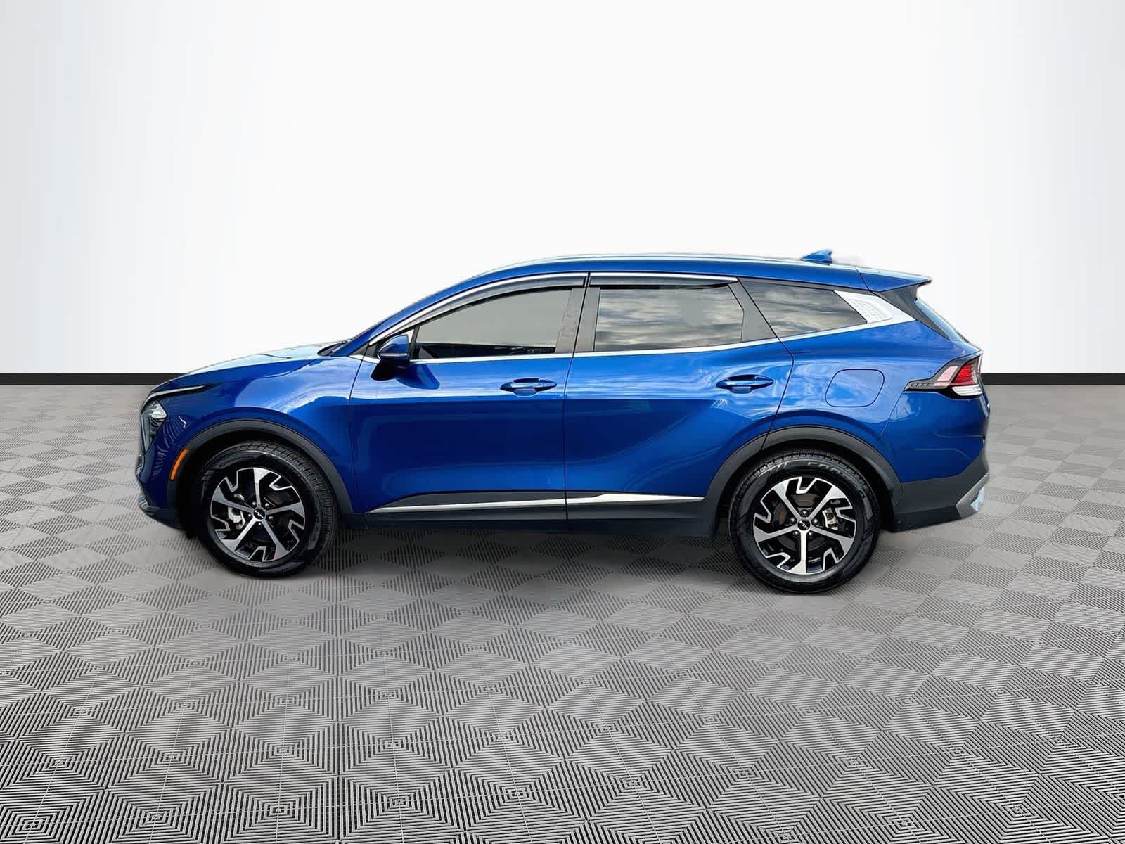 Used 2023 Kia Sportage EX FWD image 8