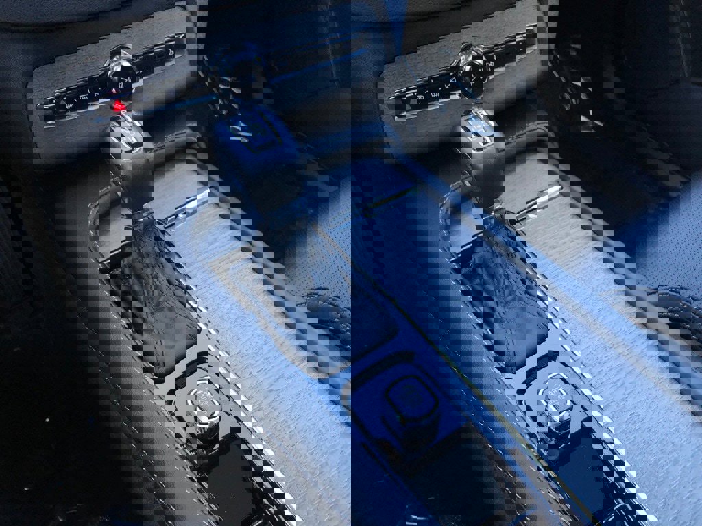 Used 2022 Volvo XC90 T6 Inscription w/ Advanced Package image 28