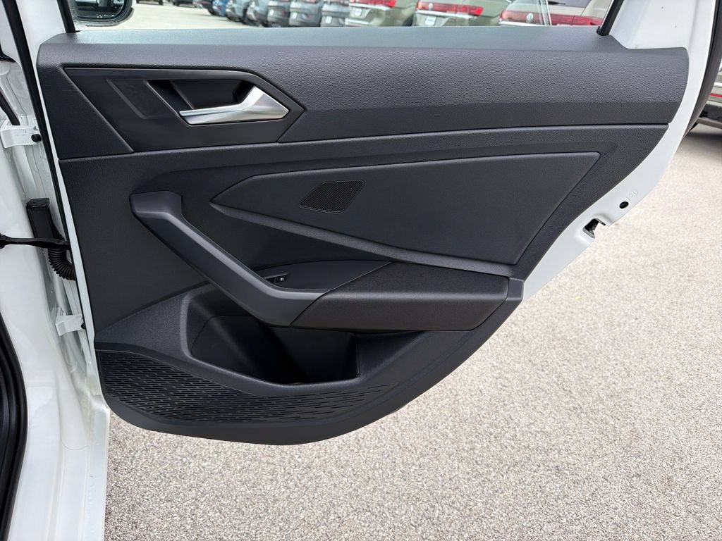 Certified 2023 Volkswagen Jetta SE w/ Panoramic Sunroof Package FWD image 23