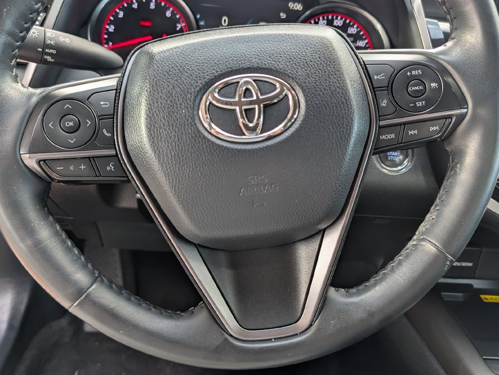 Used 2022 Toyota Camry XSE AWD/4WD image 5