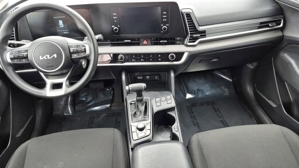 Used 2023 Kia Sportage LX image 14