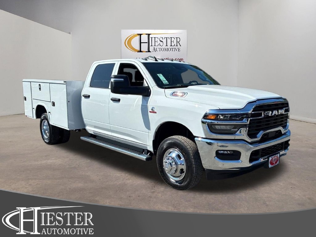 New 2026 RAM 3500 Tradesman w/ Chrome Appearance Group A AWD/4WD 360° Tour