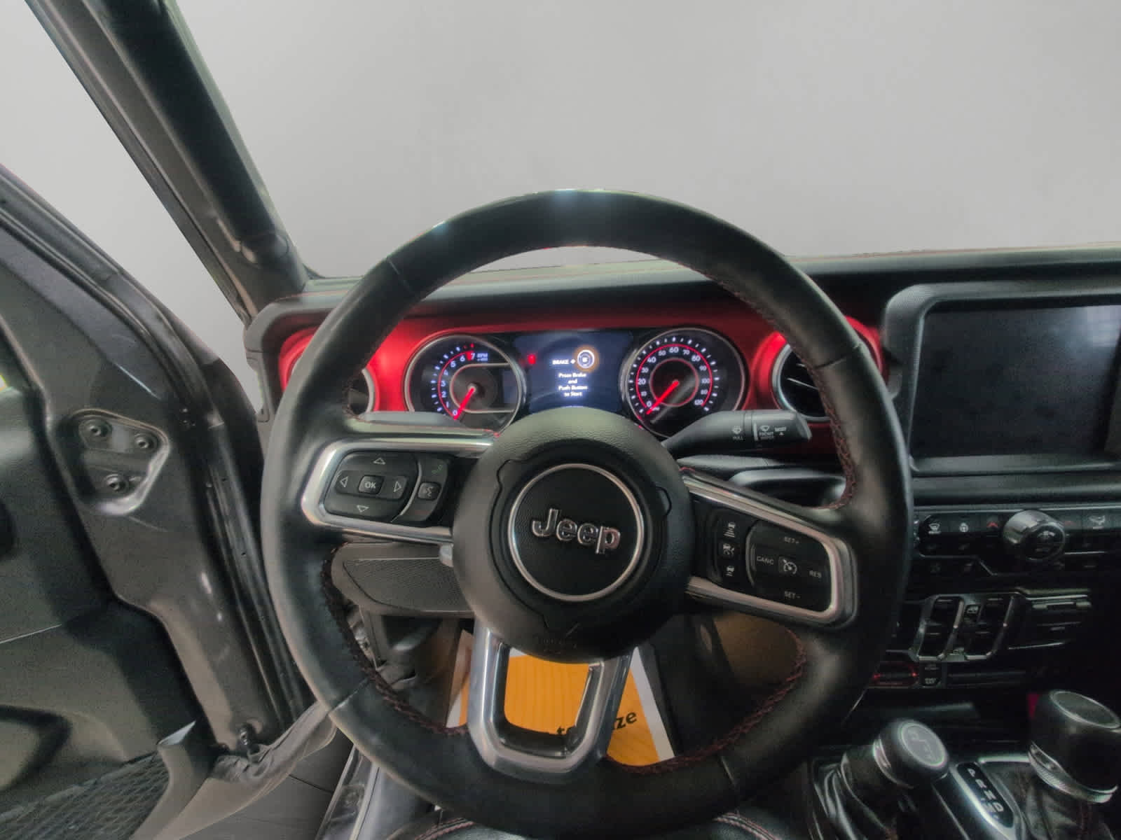 Used 2020 Jeep Gladiator Rubicon AWD/4WD image 12