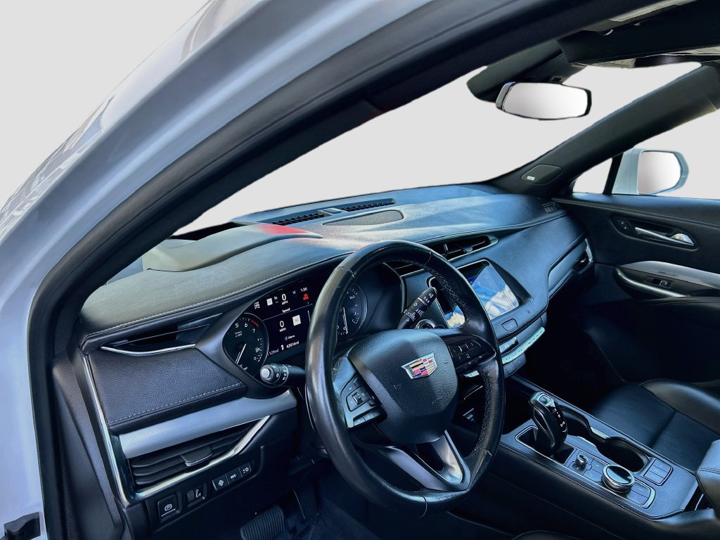 Used 2019 Cadillac XT4 Premium Luxury w/ Technology Package AWD/4WD image 9