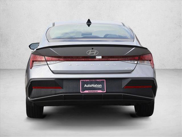 New 2025 Hyundai Elantra SEL image 6
