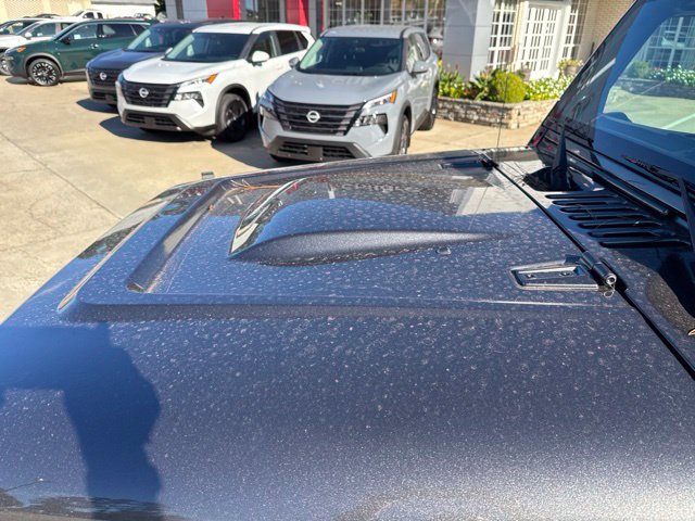 Used 2018 Jeep Wrangler Unlimited Sahara AWD/4WD image 16