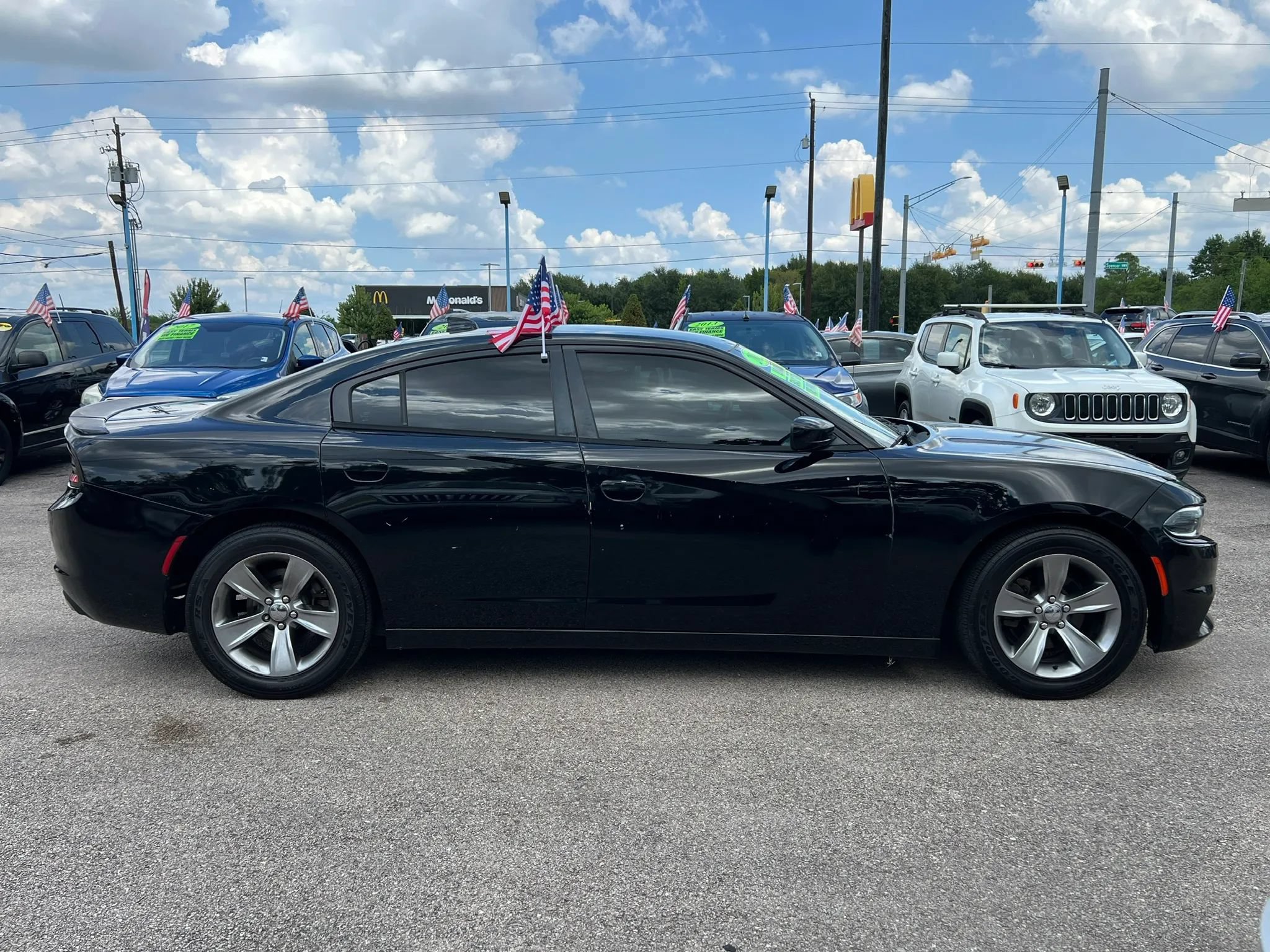 Used 2015 Dodge Charger SXT w/ Plus Group RWD image 5