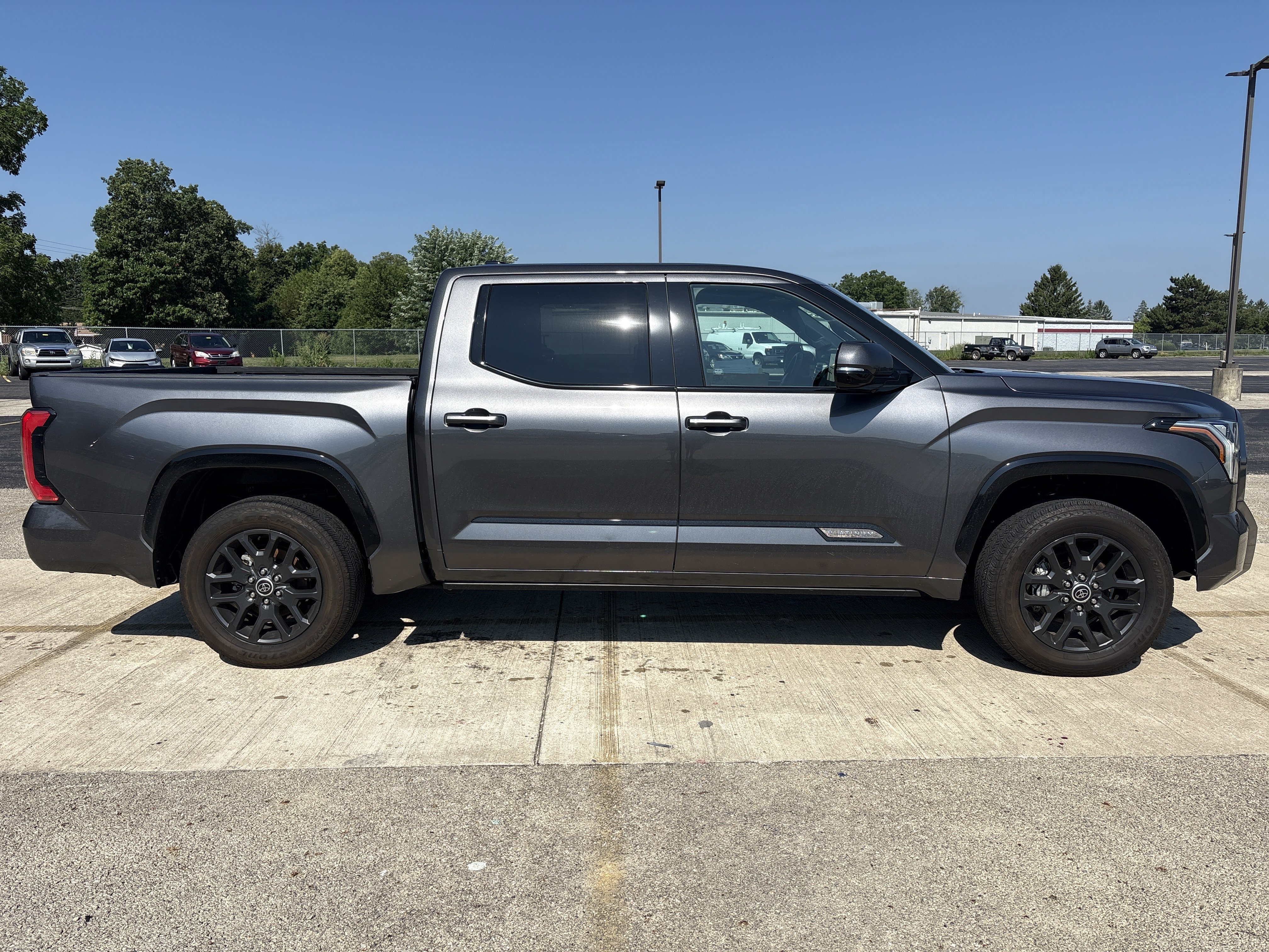 Used 2023 Toyota Tundra Platinum w/ Advanced Package AWD/4WD image 3