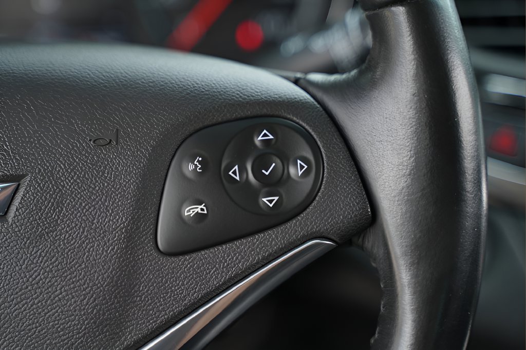 Used 2018 Chevrolet Impala LT FWD image 12
