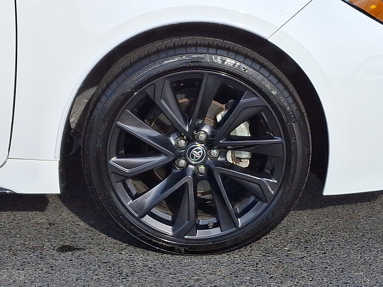 Used 2025 Toyota Corolla SE w/ Convenience Package image 8