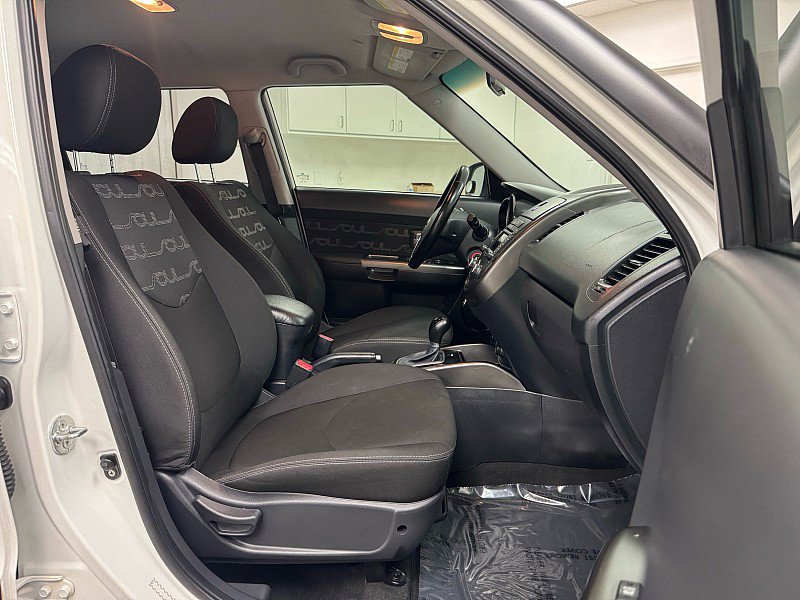 Used 2013 Kia Soul + w/ Audio Pkg FWD image 14