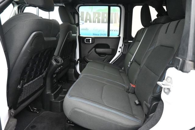 Used 2022 Jeep Wrangler Unlimited Rubicon 4xe AWD/4WD image 9