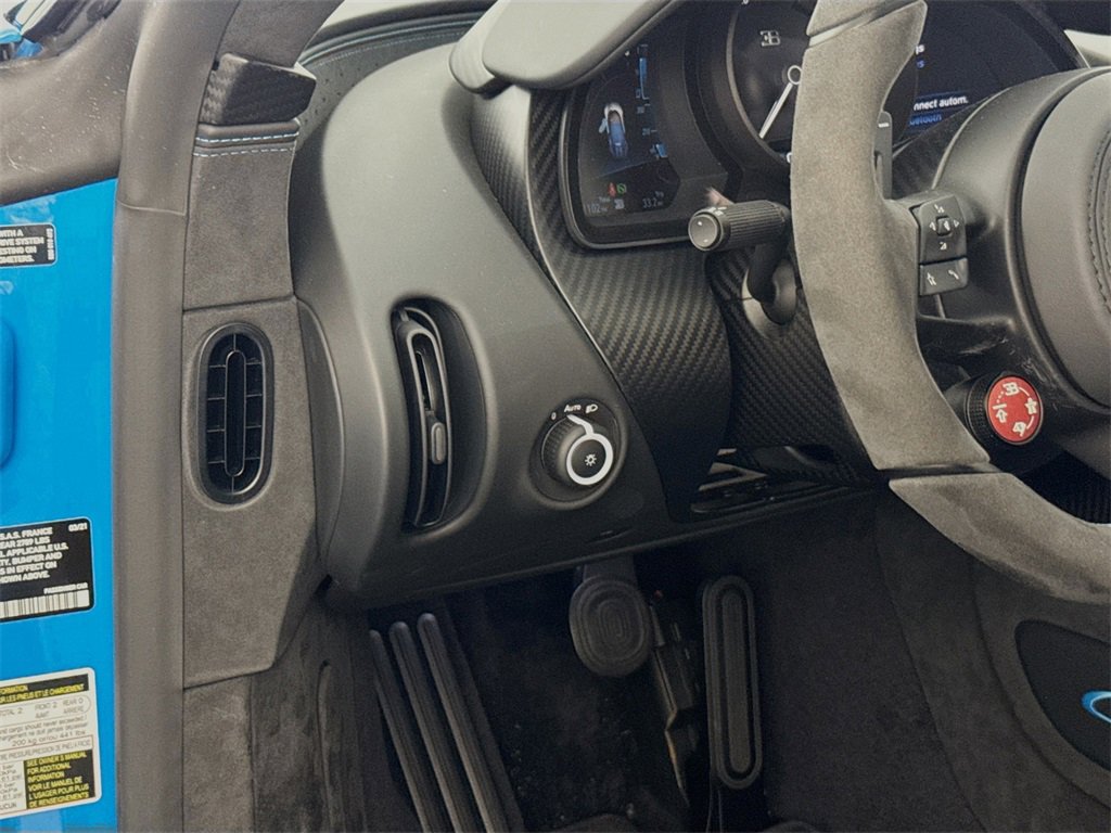 Used 2021 Bugatti Chiron Pur Sport image 10