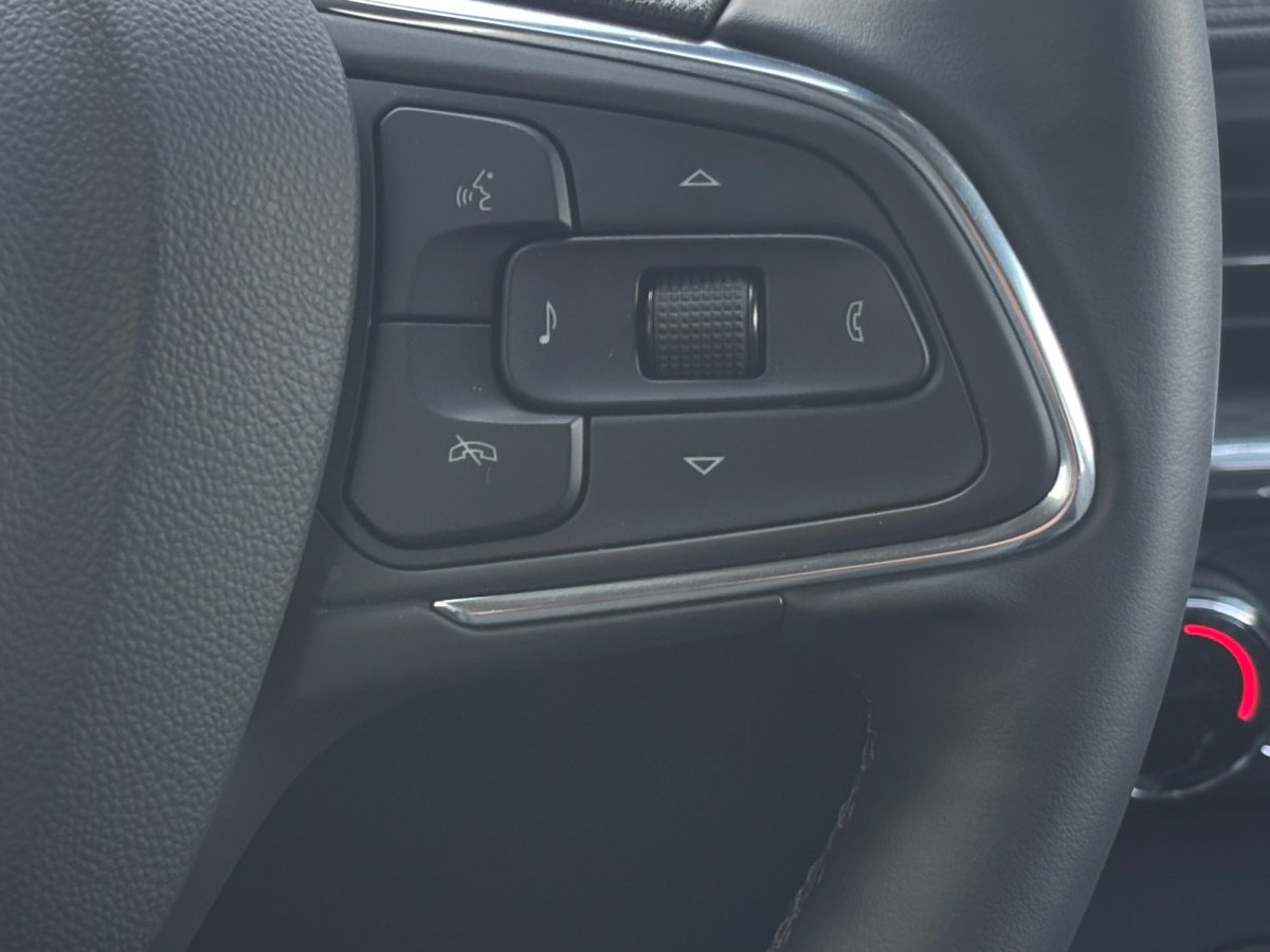 Used 2026 Buick Encore GX Sport Touring w/ Advanced Technology Package image 13