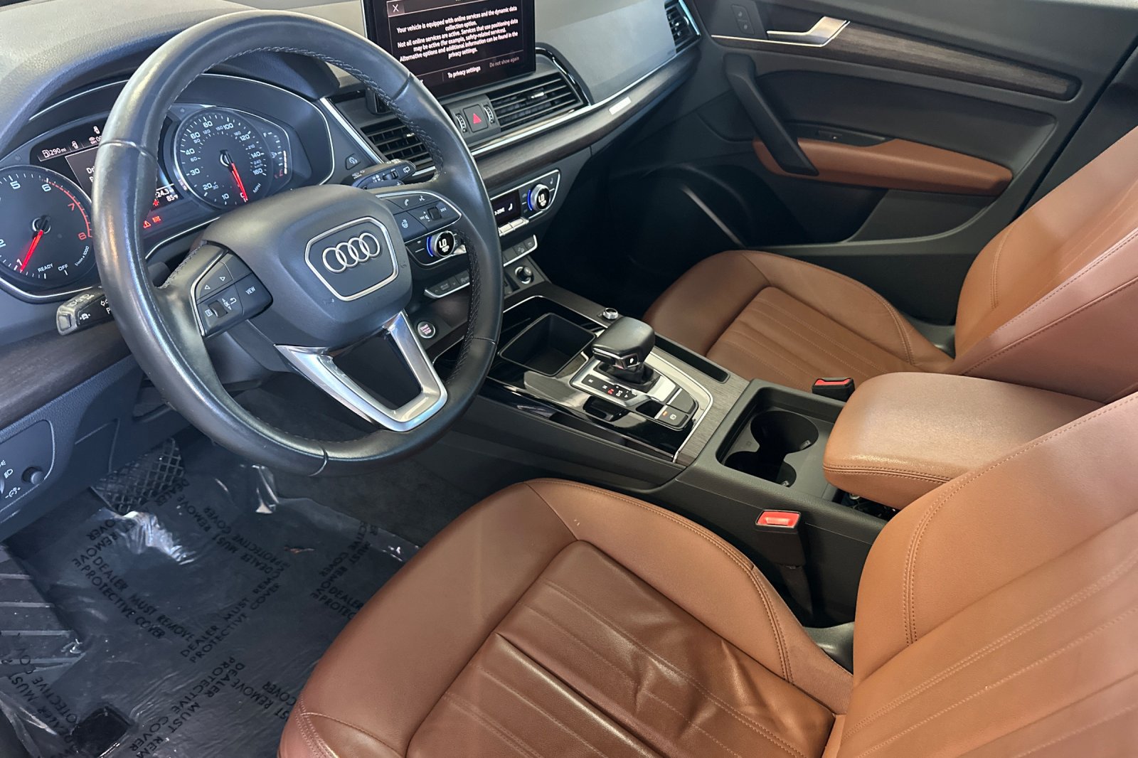 Used 2023 Audi Q5 2.0T Premium w/ Convenience Package AWD/4WD image 4