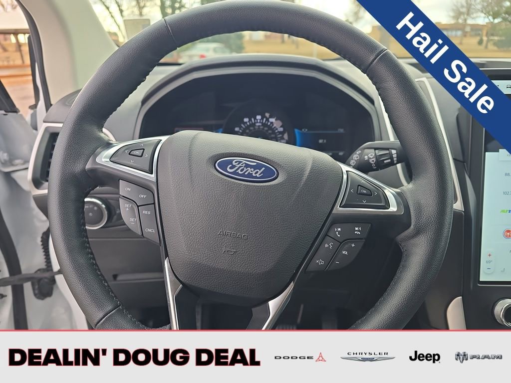 Used 2024 Ford Edge SEL image 14