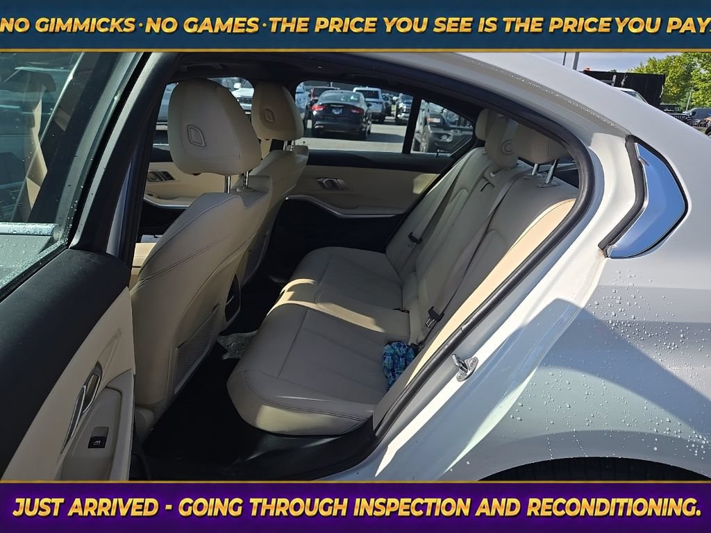 Used 2021 BMW 330i Sedan w/ Convenience Package RWD image 14