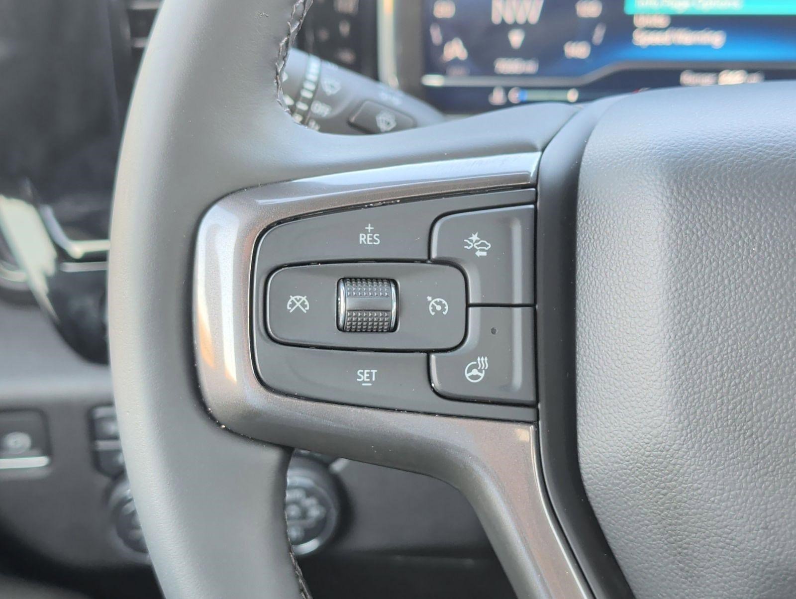 Used 2025 Chevrolet Silverado 2500 ZR2 w/ Technology Package image 12