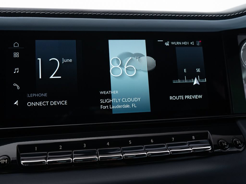 Certified 2025 Rolls-Royce Cullinan AWD/4WD image 46