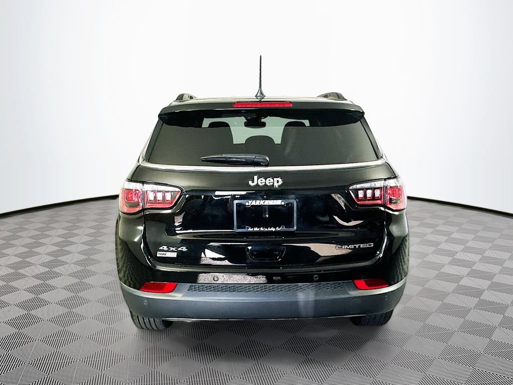 Used 2024 Jeep Compass Limited AWD/4WD image 9