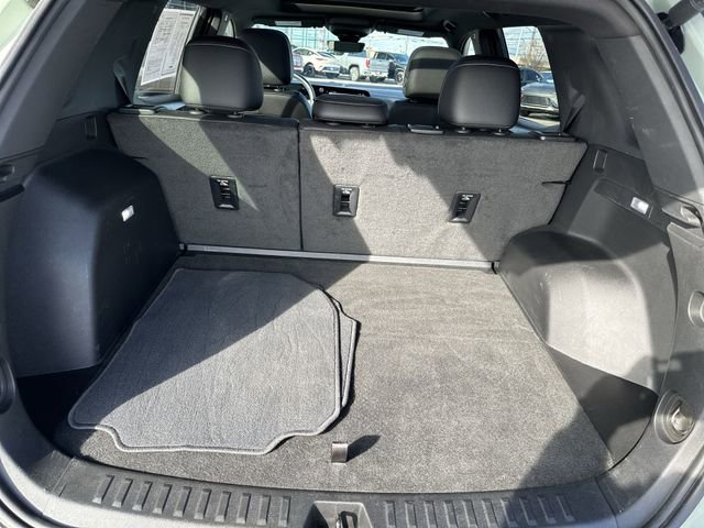 Used 2025 Chevrolet Equinox LT w/ Convenience Package II image 23