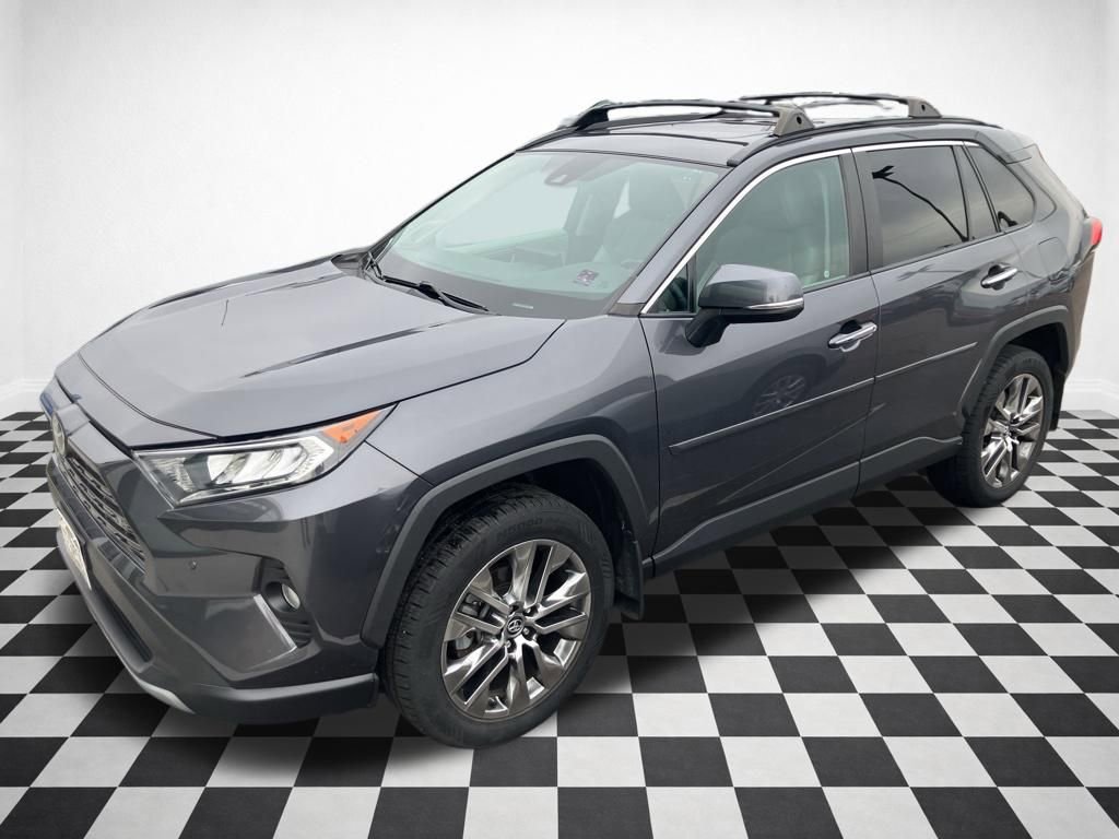 Used 2020 Toyota RAV4 Limited w/ All Weather Liner Package image 33