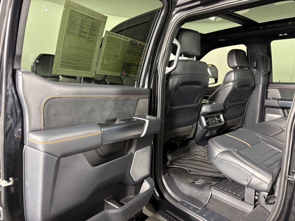 Certified 2023 Ford F350 Platinum w/ FX4 Off-Road Package AWD/4WD image 29