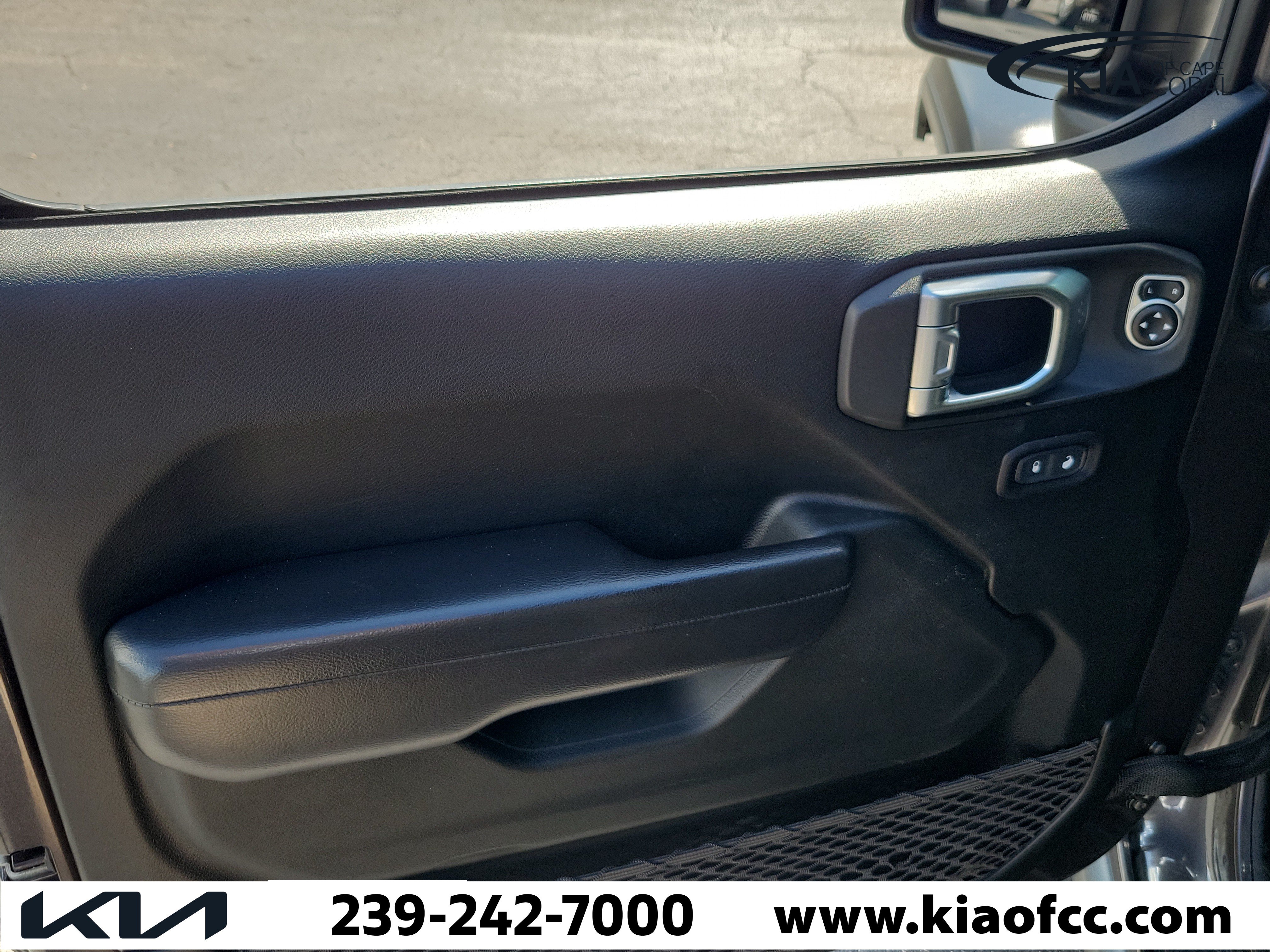 Used 2020 Jeep Wrangler Unlimited Sport AWD/4WD image 21