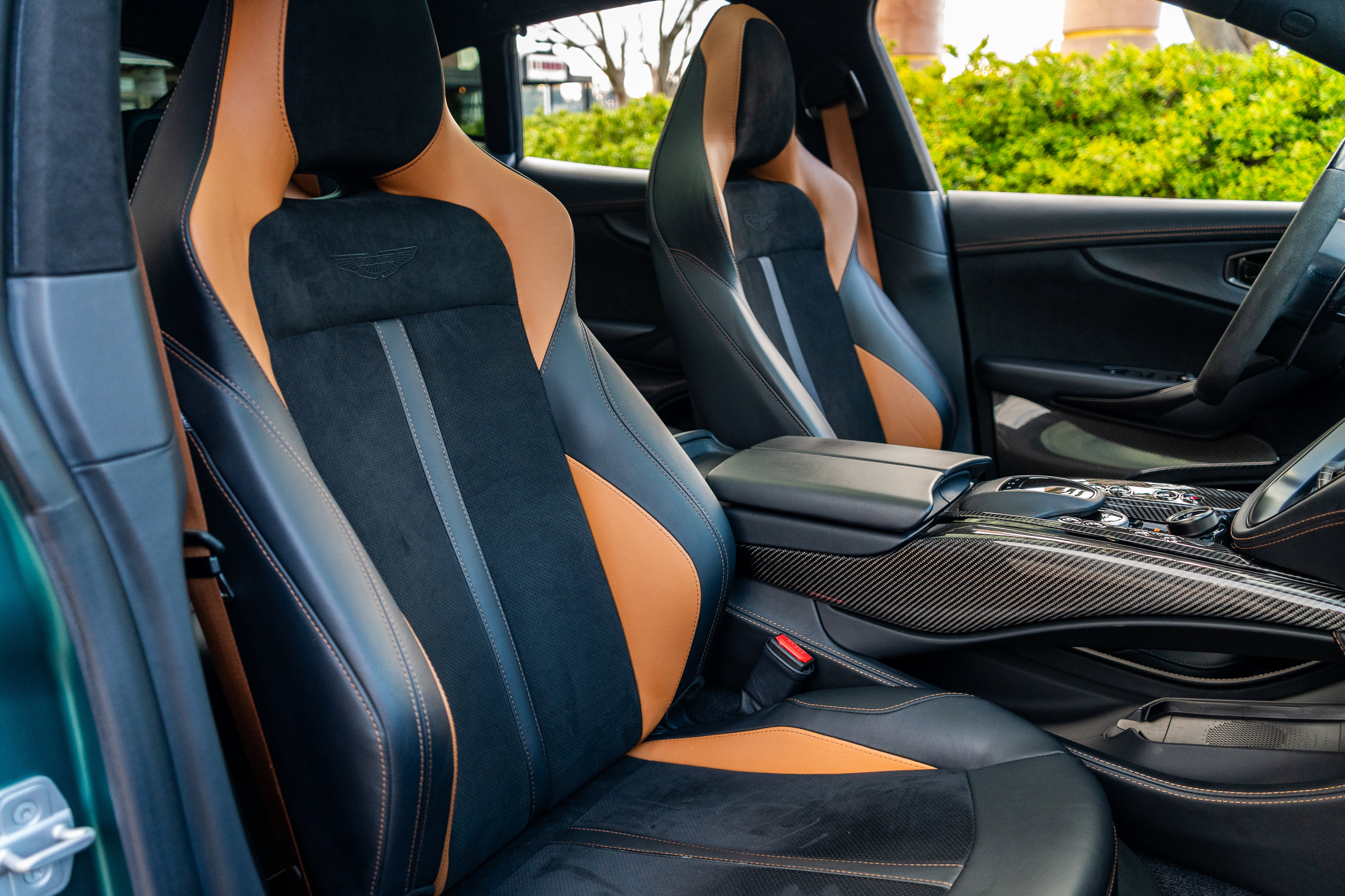 Used 2023 Aston Martin DBX 707 image 40