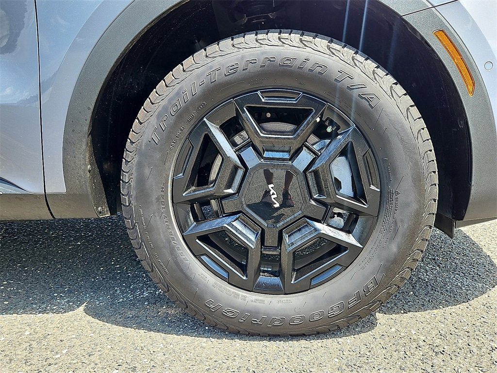 Used 2024 Kia Sorento SX Prestige image 9