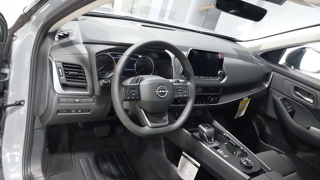 New 2026 Nissan Rogue SV AWD/4WD image 18