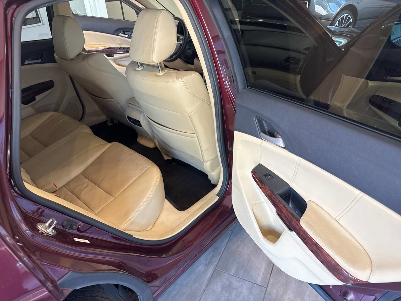 Used 2012 Honda Crosstour EX-L image 36
