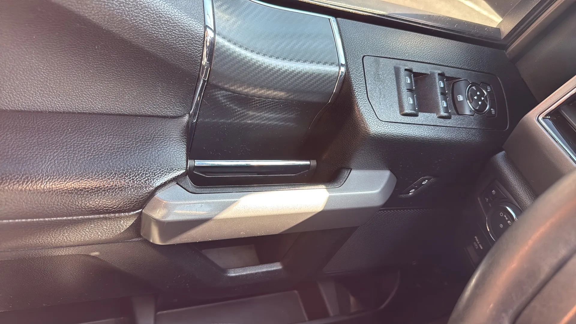 Used 2019 Ford F150 XLT w/ Equipment Group 302A Luxury image 20