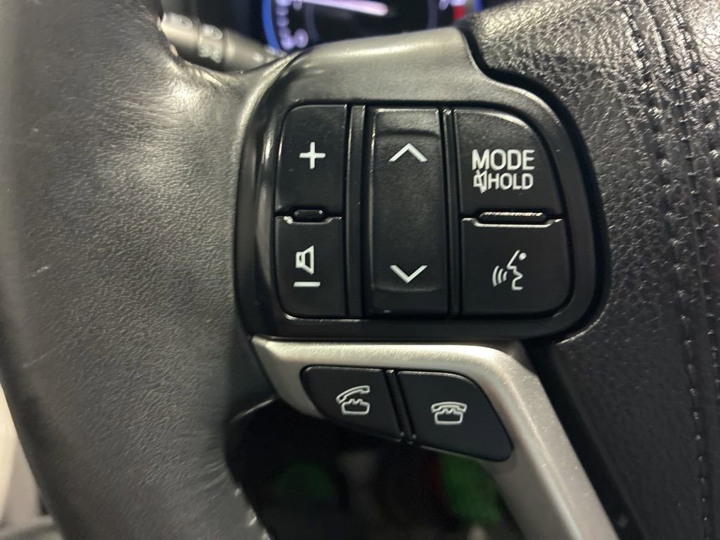 Used 2015 Toyota Highlander Limited AWD/4WD image 22