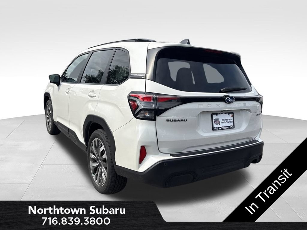 Used 2025 Subaru Forester Touring AWD/4WD image 4